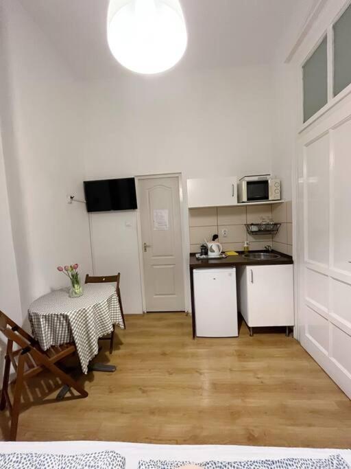 12# Sunflower Cozy Apartment Βουδαπέστη Εξωτερικό φωτογραφία